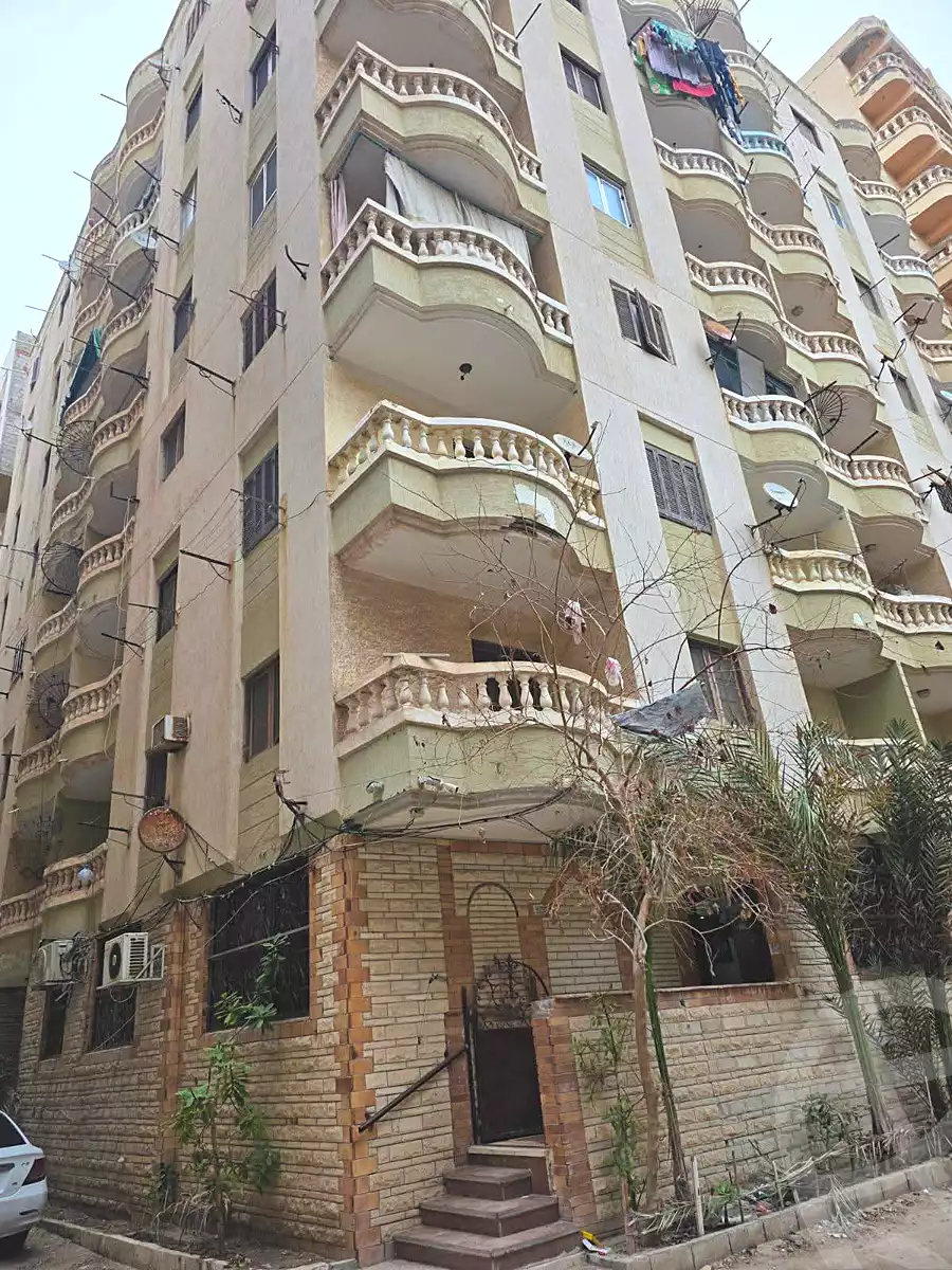 https://aqarmap.com.eg/ar/listing/6827408-for-sale-alexandria-l-jmy-el-hanouvel-hussein-waly-st