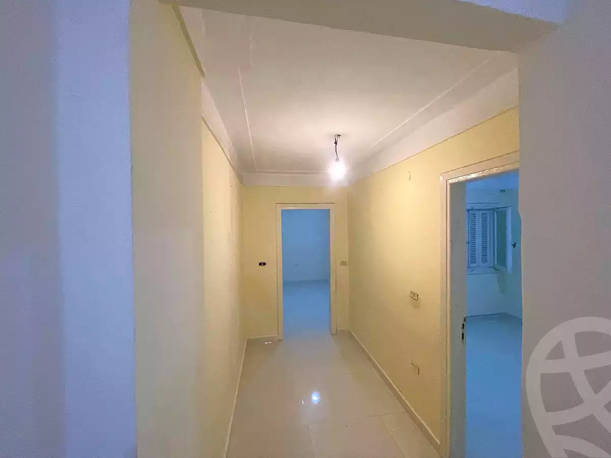 https://aqarmap.com.eg/ar/listing/6827485-for-rent-alexandria-zezenia-ibrahim-el-attar-st