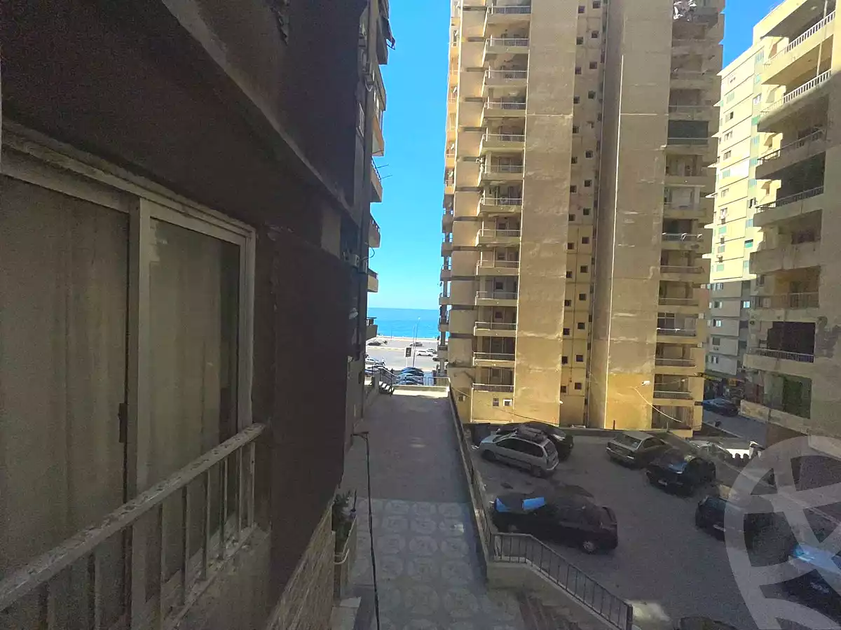 https://aqarmap.com.eg/ar/listing/6827940-for-sale-alexandria-sydy-bshr-sydy-bshr-bhry