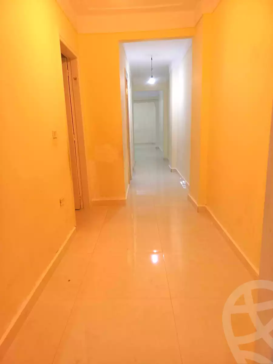https://aqarmap.com.eg/ar/listing/6827955-for-rent-alexandria-zezenia-ibrahim-el-attar-st
