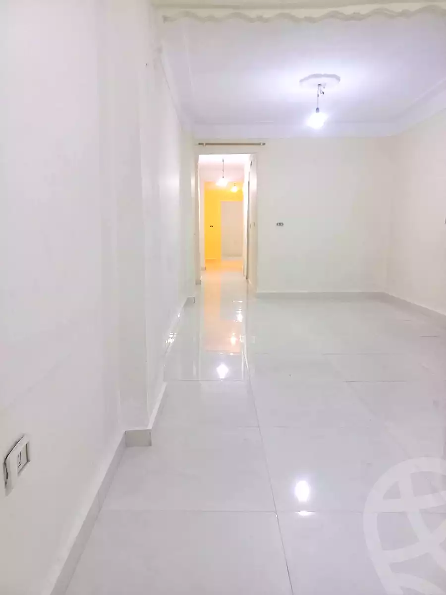 https://aqarmap.com.eg/ar/listing/6827955-for-rent-alexandria-zezenia-ibrahim-el-attar-st