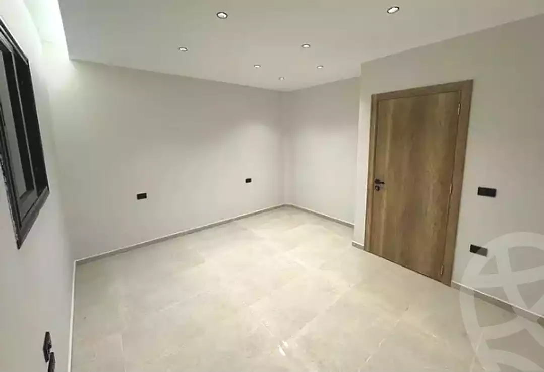 https://aqarmap.com.eg/ar/listing/6828036-for-sale-cairo-mokattam-lhdb-l-ly-shareaa-9