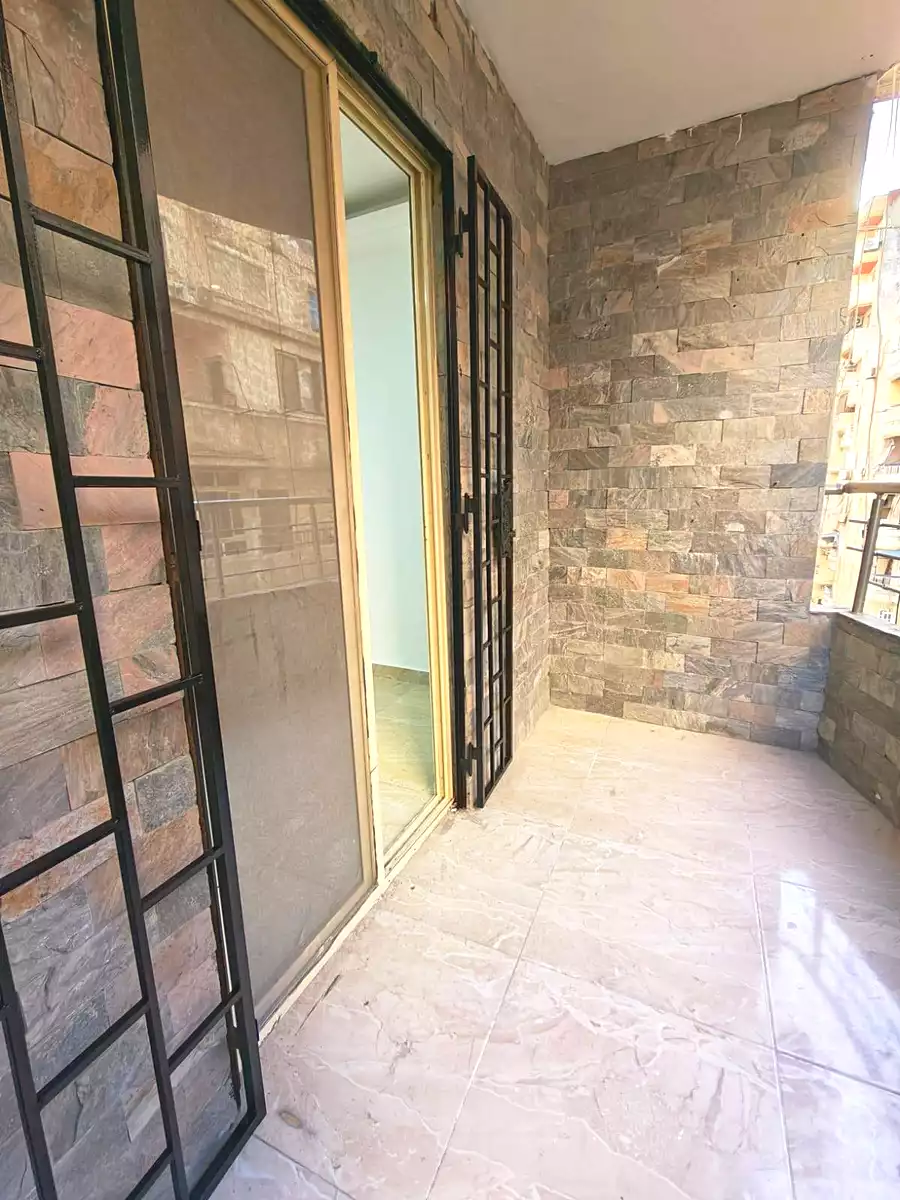 https://aqarmap.com.eg/en/listing/6828234-for-sale-alexandria-miami-45-street