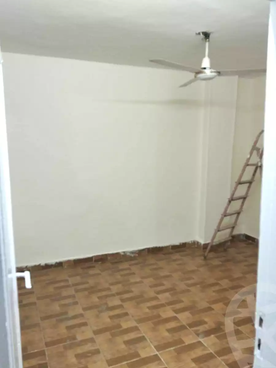 https://aqarmap.com.eg/ar/listing/6828325-for-sale-cairo-helwan-helwan-el-sharkeya-gaafar-st