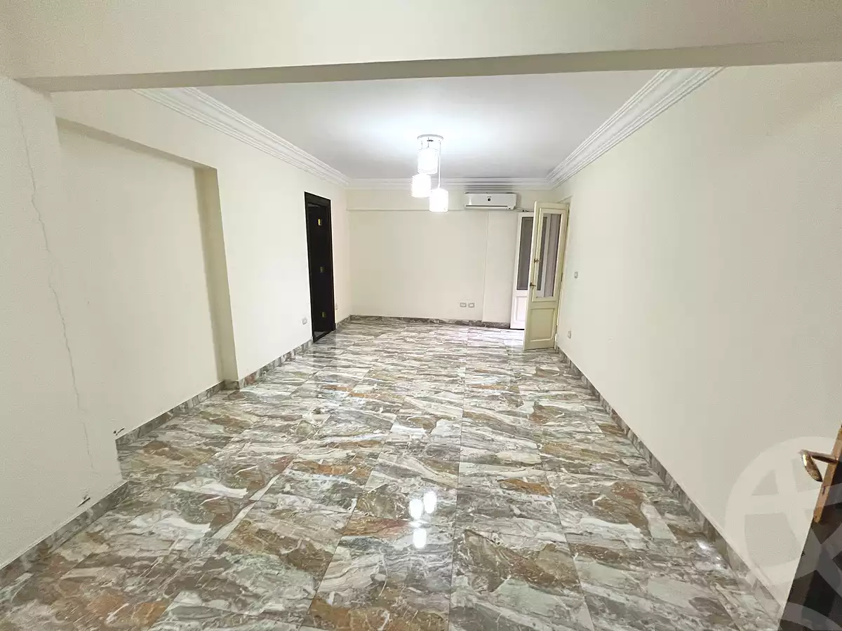 https://aqarmap.com.eg/ar/listing/6828453-for-sale-alexandria-glim-hedaya-basha-st
