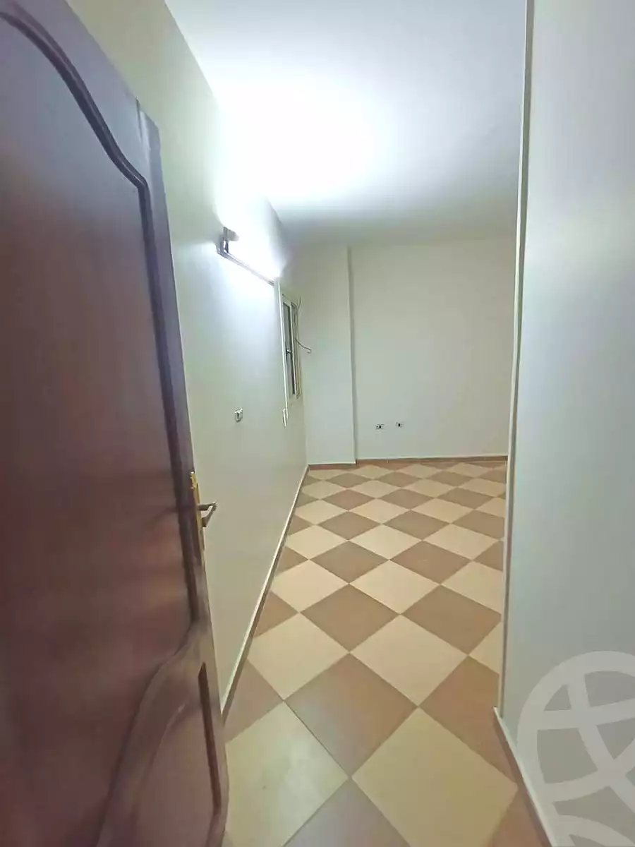 https://aqarmap.com.eg/ar/listing/6829004-for-sale-cairo-helwan-helwan-el-sharkeya-khesro-basha-st