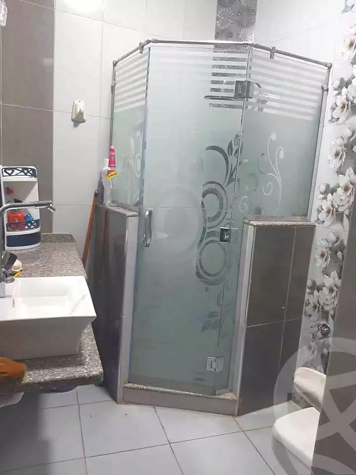 https://aqarmap.com.eg/ar/listing/6829476-for-sale-alexandria-moharram-bey-ibn-ghaleb-st