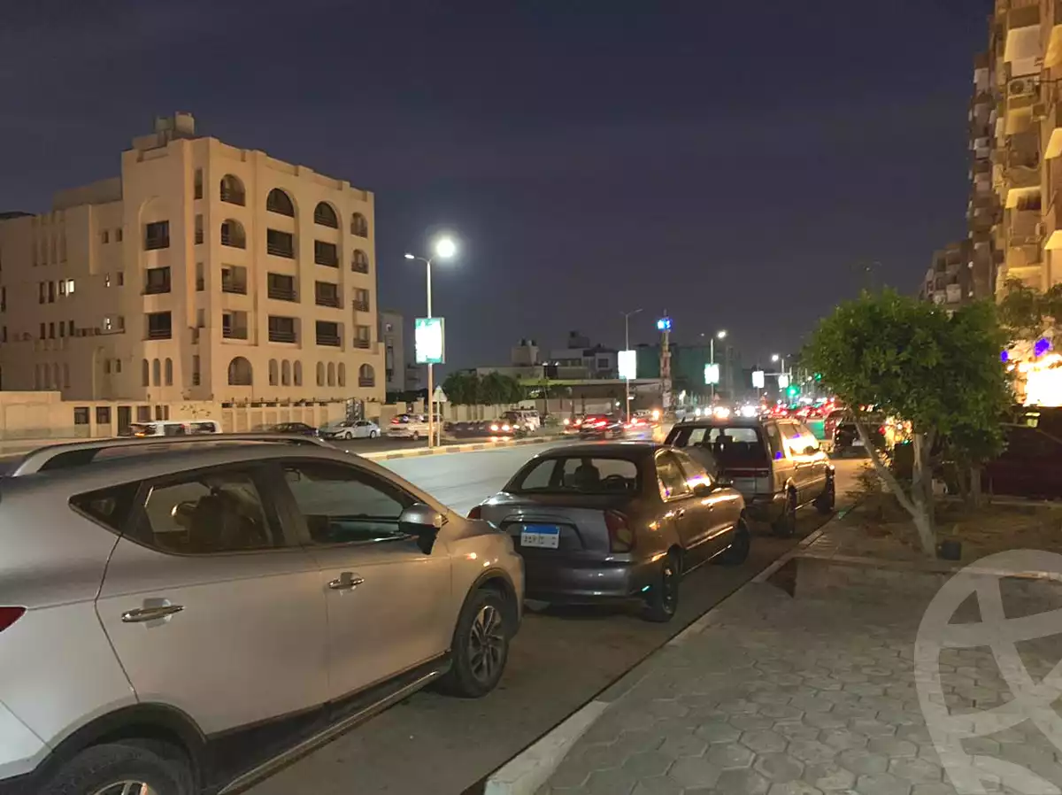 https://aqarmap.com.eg/en/listing/6828844-for-rent-cairo-mokattam-lhdb-l-ly-shareaa-9