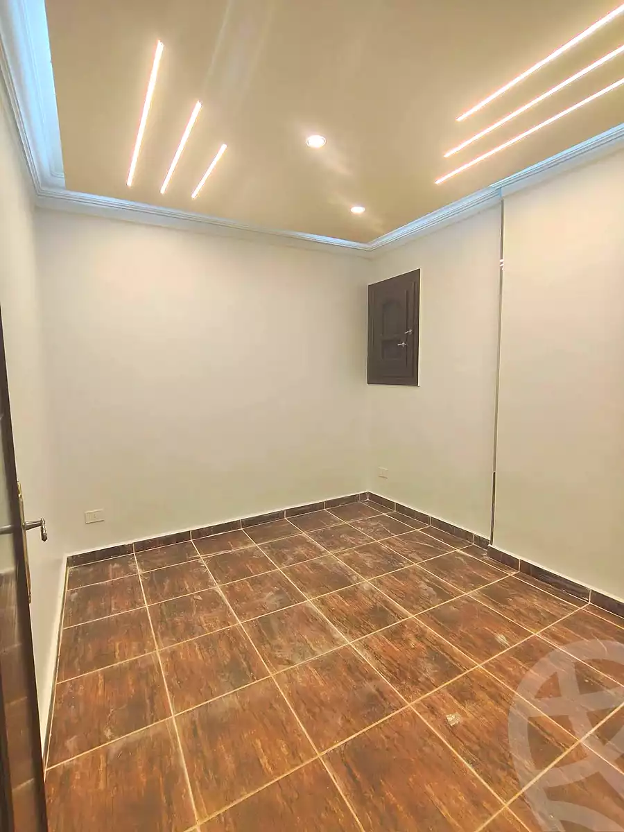 https://aqarmap.com.eg/ar/listing/6829826-for-sale-alexandria-sydy-bshr-sydy-bshr-bhry-gamal-abd-el-nasir-st