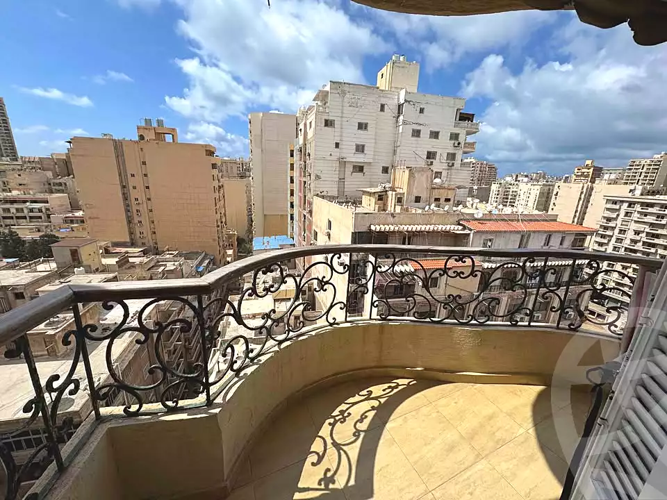 https://aqarmap.com.eg/ar/listing/6829929-for-sale-alexandria-ganaklis