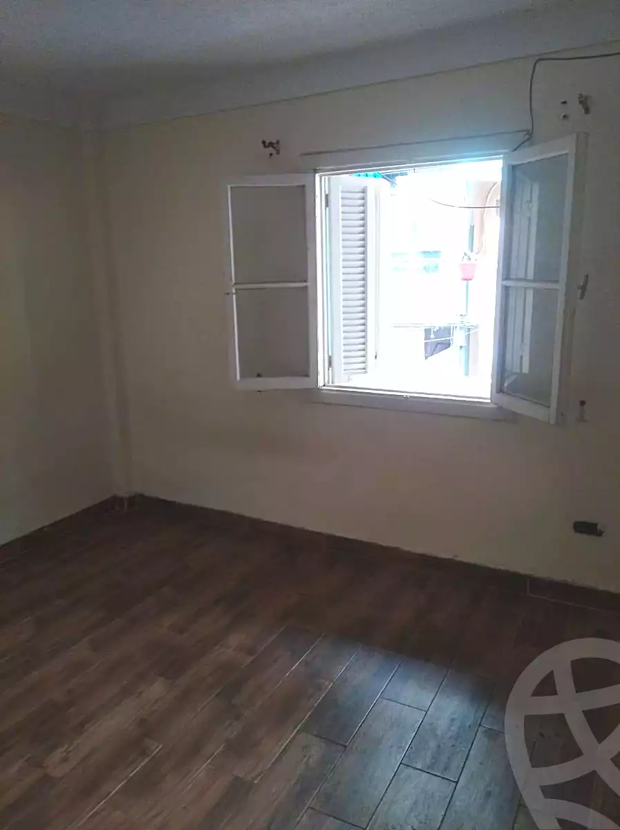 https://aqarmap.com.eg/ar/listing/6829947-for-rent-alexandria-miami-shr-jml-bd-lnsr