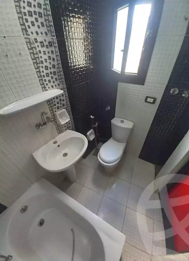 https://aqarmap.com.eg/ar/listing/6830783-for-sale-alexandria-sydy-bshr-sydy-bshr-bhry