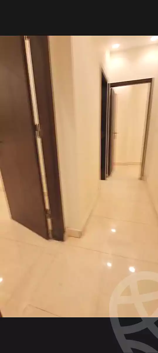 https://aqarmap.com.eg/ar/listing/6830971-for-sale-cairo-6th-of-october-el-ahyaa-neighborhood-3rd-al-hay-al-thalith-st