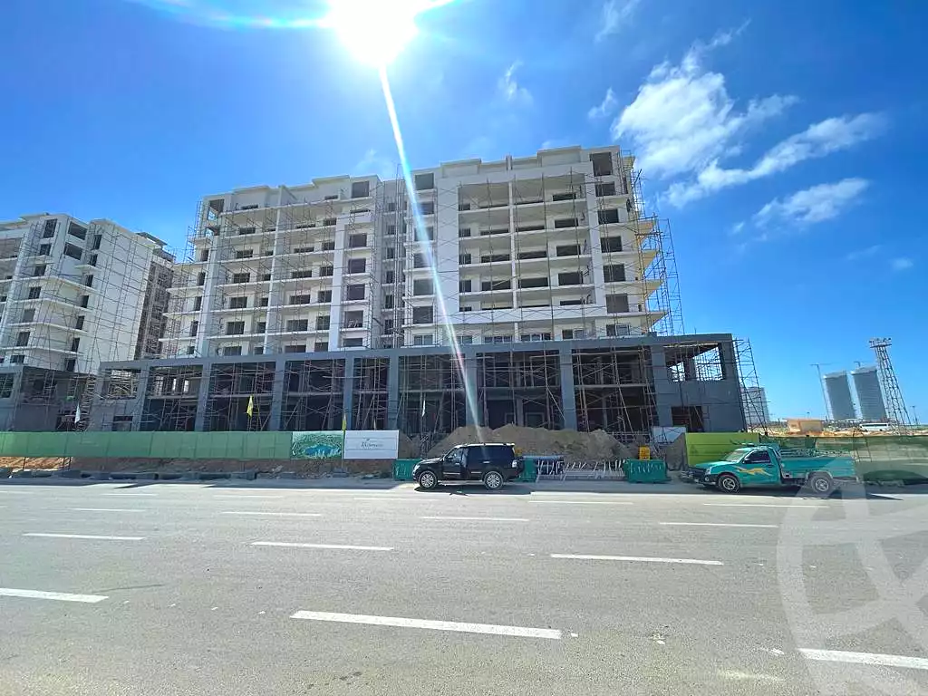 https://aqarmap.com.eg/ar/listing/6830976-for-sale-north-coast-new-alamein-mntj-t-l-lmyn-ljdyd-kmbwnd-mzryn
