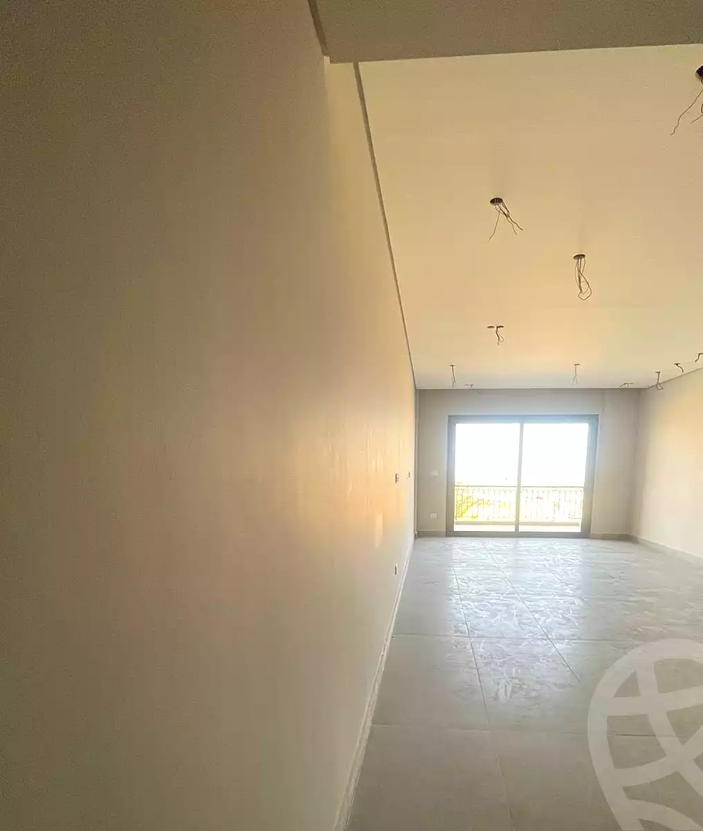 https://aqarmap.com.eg/ar/listing/6831037-for-sale-cairo-el-sheikh-zayed-city-compounds-kmbwnd-fyldj-wyst-dr-llttwyr