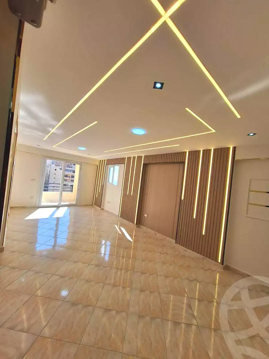 https://aqarmap.com.eg/ar/listing/6831564-for-sale-alexandria-sydy-bshr-sydy-bshr-bhry-shr-mhmwd-l-yswy