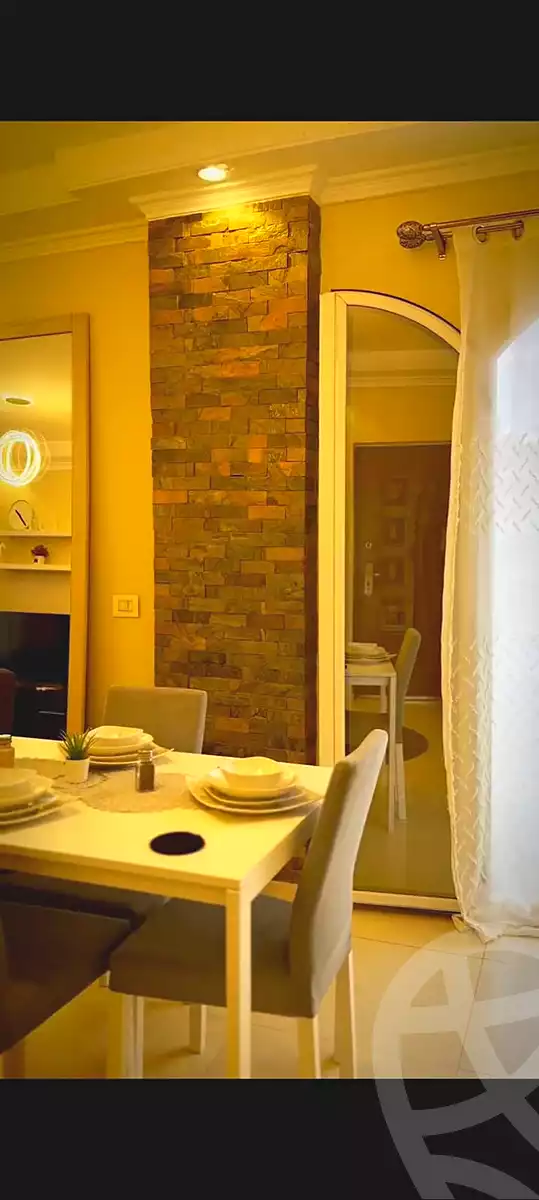 https://aqarmap.com.eg/ar/listing/6832032-for-rent-cairo-el-sheikh-zayed-city-el-hay-elthamen-area-1