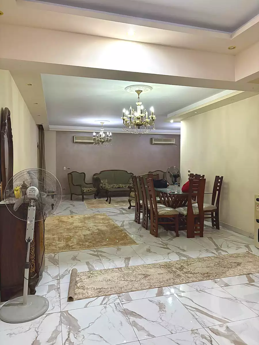 https://aqarmap.com.eg/en/listing/6832092-for-rent-cairo-el-sheikh-zayed-city-compounds-el-khamayel