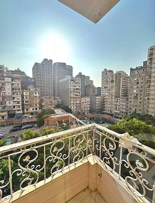 https://aqarmap.com.eg/en/listing/6832270-for-sale-alexandria-sydy-bshr-sydy-bshr-bhry-shr-mhmwd-l-yswy