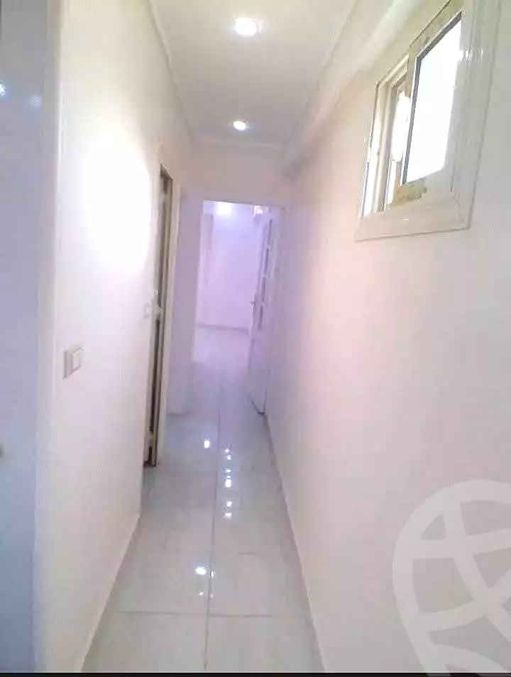 https://aqarmap.com.eg/ar/listing/6832455-for-sale-alexandria-sydy-bshr-sydy-bshr-bhry-khalil-hamada-st