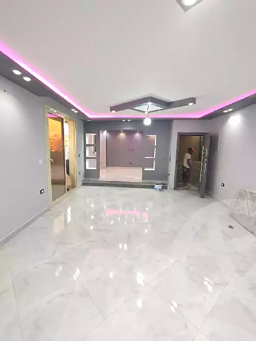 https://aqarmap.com.eg/ar/listing/6833267-for-sale-cairo-6th-of-october-el-ahyaa-neighborhood-3rd-al-hay-al-thalith-st