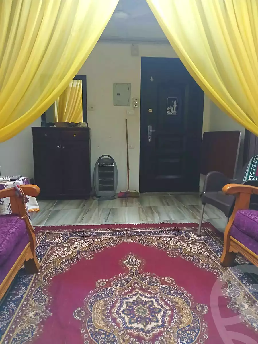 https://aqarmap.com.eg/ar/listing/6833934-for-sale-cairo-ain-shams-ain-shams-el-sharkia-el-zahraa-st