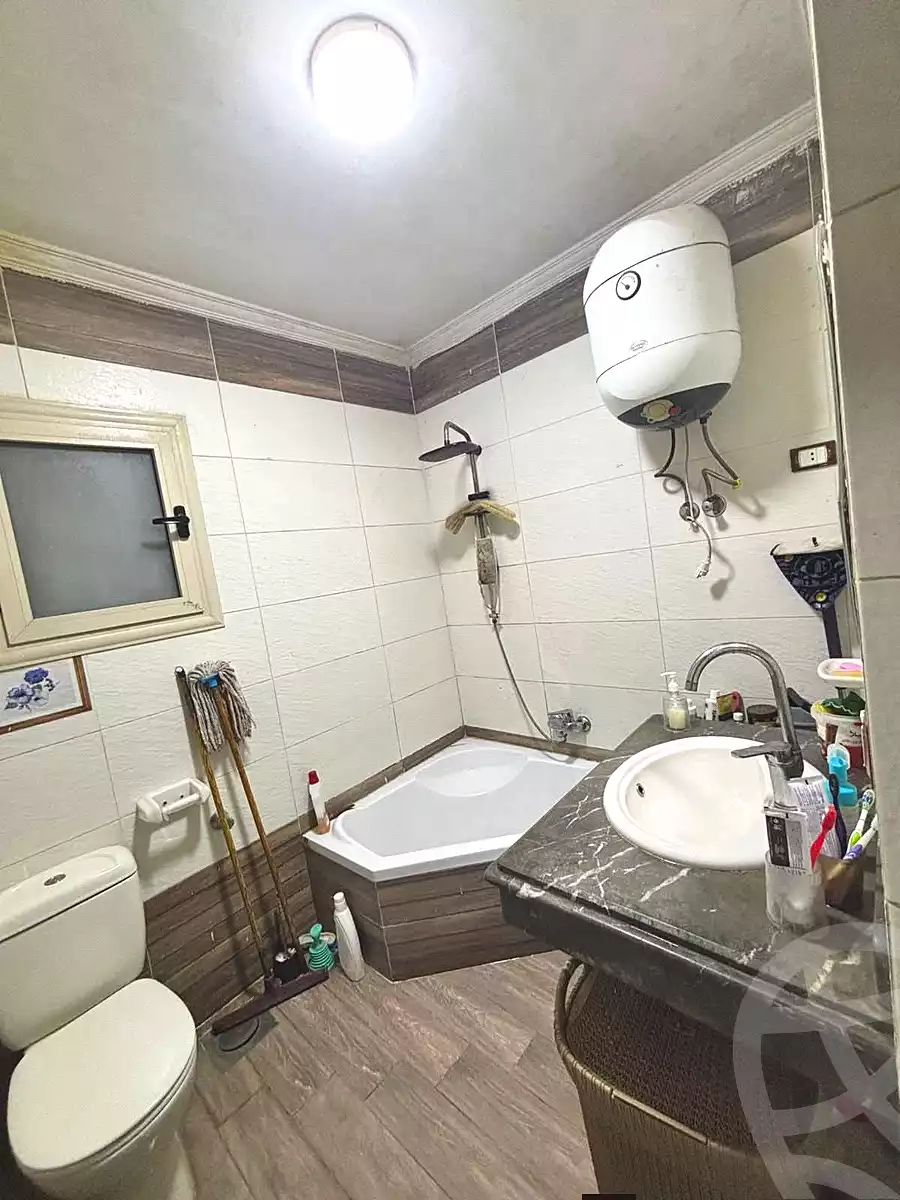 https://aqarmap.com.eg/ar/listing/6834202-for-sale-alexandria-l-jmy-lbytsh-bianchiii-el-bashwat-st