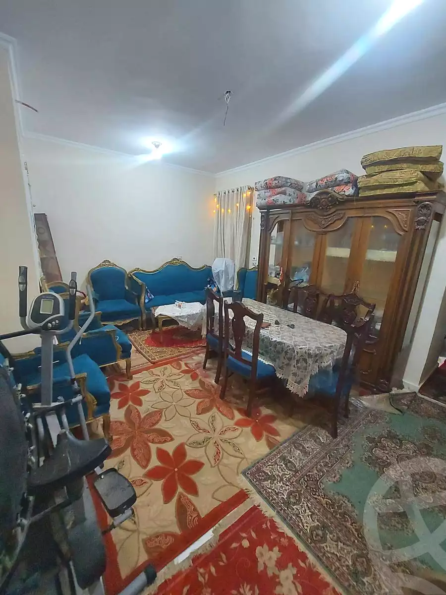 https://aqarmap.com.eg/ar/listing/6834366-for-sale-cairo-helwan-el-shareaa-el-sharby-st