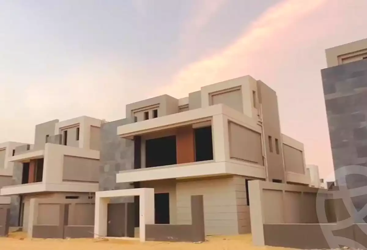 https://aqarmap.com.eg/ar/listing/6835455-for-sale-cairo-new-cairo-compounds-el-patio-town-compound-la-vista