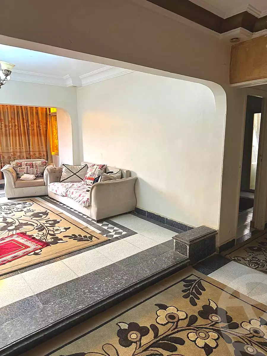 https://aqarmap.com.eg/ar/listing/6835572-for-sale-cairo-el-sheikh-zayed-city-el-hay-elawel-street-10