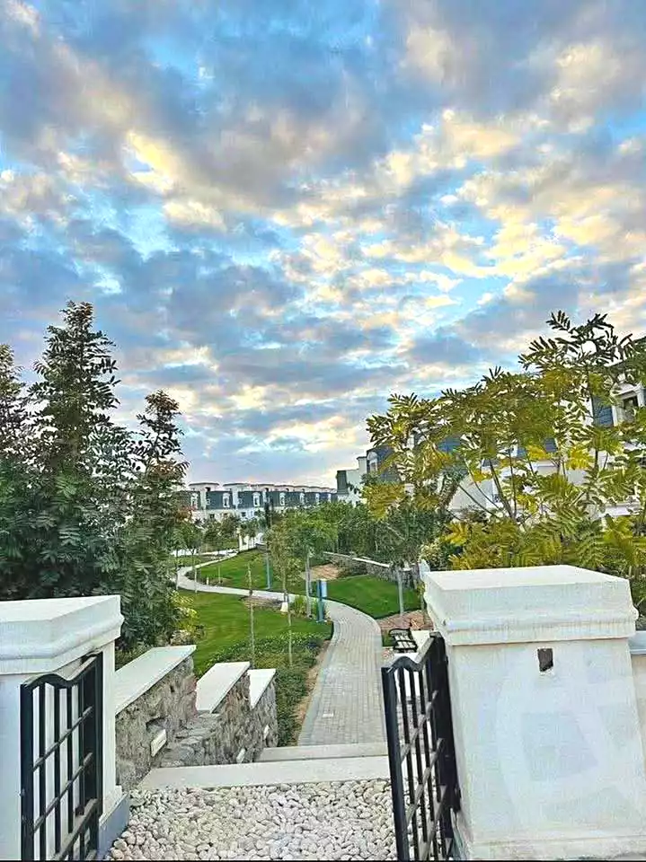 https://aqarmap.com.eg/ar/listing/6835604-for-sale-cairo-new-cairo-compounds-mivida-boulevard-mivida