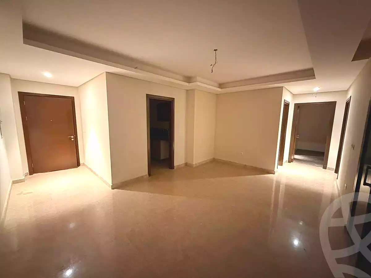 https://aqarmap.com.eg/ar/listing/6835680-for-sale-cairo-el-sheikh-zayed-city-compounds-zyd-wr-llttwyr-z-tower