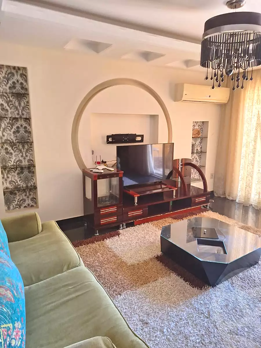 https://aqarmap.com.eg/ar/listing/6835703-for-sale-cairo-el-sheikh-zayed-city-compounds-beverly-hills