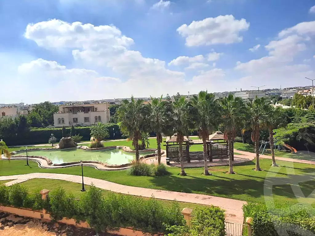 https://aqarmap.com.eg/ar/listing/6836213-for-sale-cairo-el-sheikh-zayed-city-compounds-greens