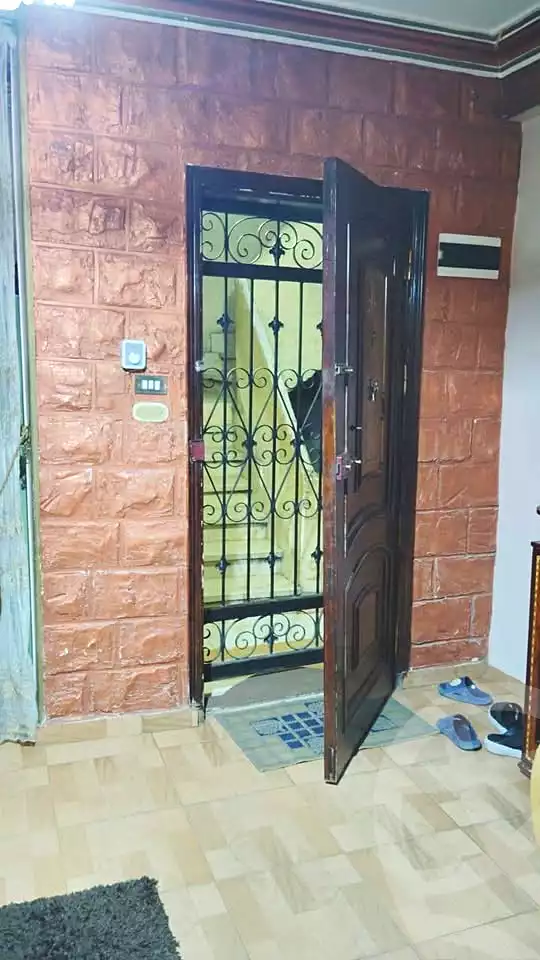 https://aqarmap.com.eg/ar/listing/6834096-for-sale-cairo-ain-shams-ain-shams-el-sharkia