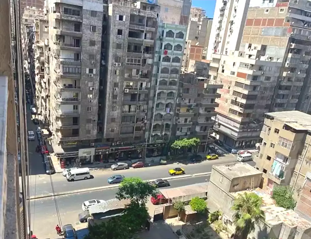 https://aqarmap.com.eg/ar/listing/6836541-for-sale-alexandria-sydy-bshr-sydy-bshr-bhry-street-16
