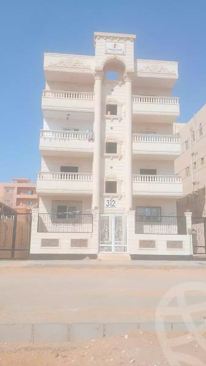 https://aqarmap.com.eg/en/listing/6837283-for-sale-cairo-badr-city-hai-el-ashgar-featured-neighborhood-bait-el-watan
