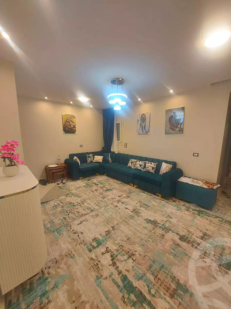 https://aqarmap.com.eg/ar/listing/6837600-for-sale-cairo-helwan-el-shareaa-el-sharby-st