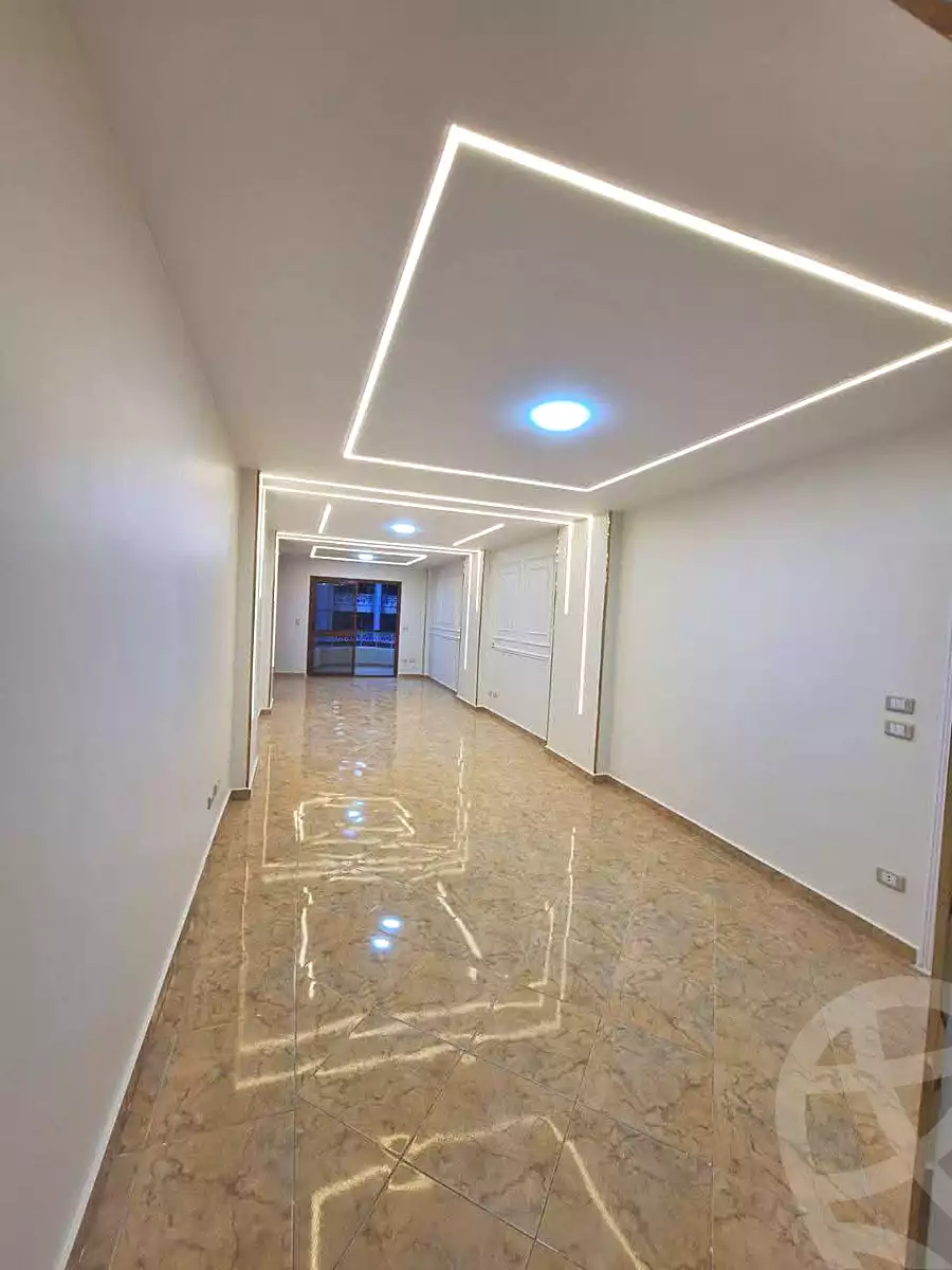 https://aqarmap.com.eg/ar/listing/6838285-for-sale-alexandria-sydy-bshr-sydy-bshr-bhry-shr-mhmwd-l-yswy