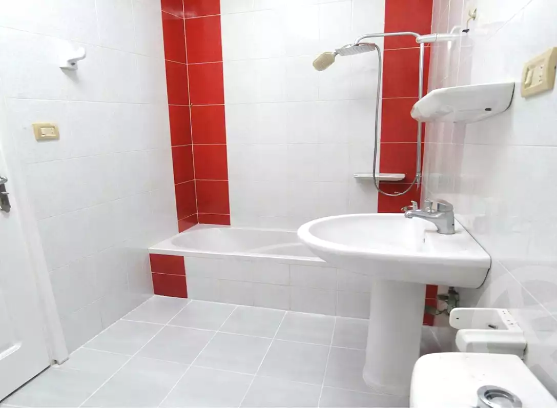 https://aqarmap.com.eg/ar/listing/6838475-for-rent-gharbia-tanta-tanta-city-el-fateh-st