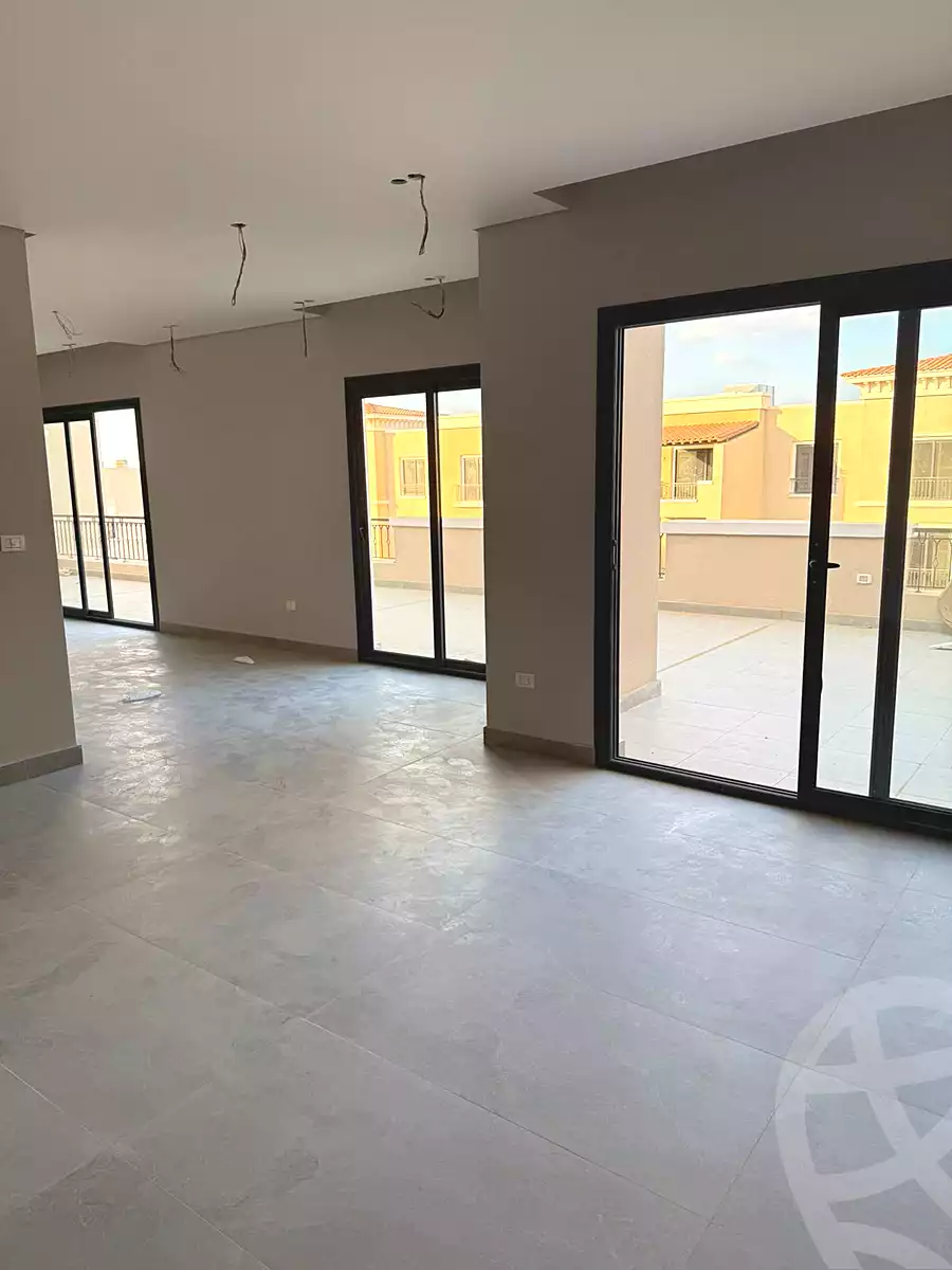 https://aqarmap.com.eg/ar/listing/6838831-for-sale-cairo-el-sheikh-zayed-city-compounds-kmbwnd-fyldj-wyst-dr-llttwyr