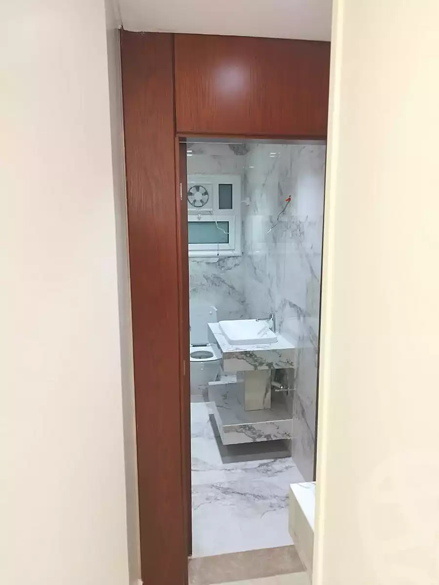 https://aqarmap.com.eg/ar/listing/6838835-for-rent-cairo-el-sheikh-zayed-city-compounds-zayed-heights-compound