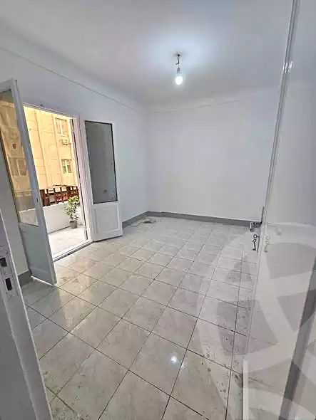 https://aqarmap.com.eg/ar/listing/6838877-for-sale-alexandria-sydy-bshr-sydy-bshr-bhry-shr-mhmwd-l-yswy