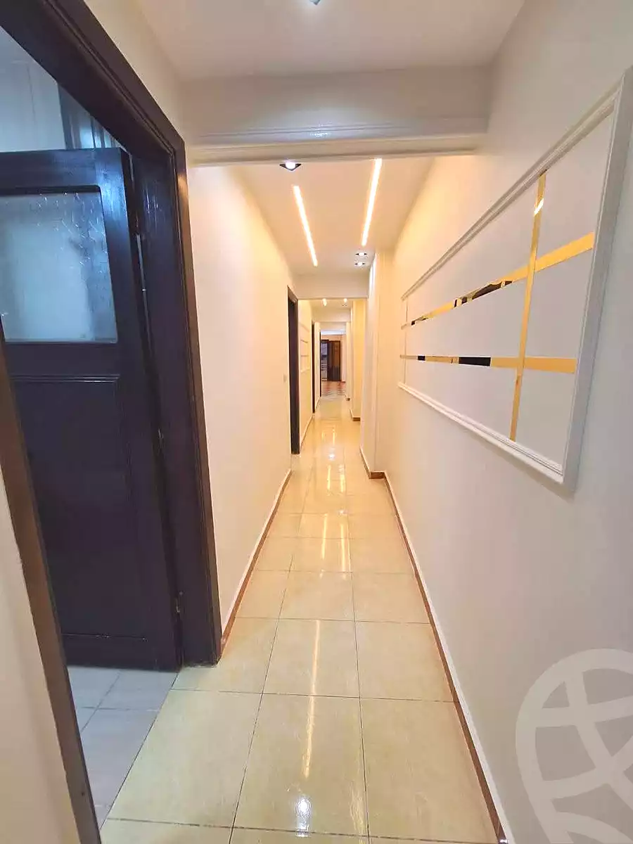 https://aqarmap.com.eg/ar/listing/6838946-for-sale-alexandria-sydy-bshr-sydy-bshr-bhry-shr-mhmwd-l-yswy