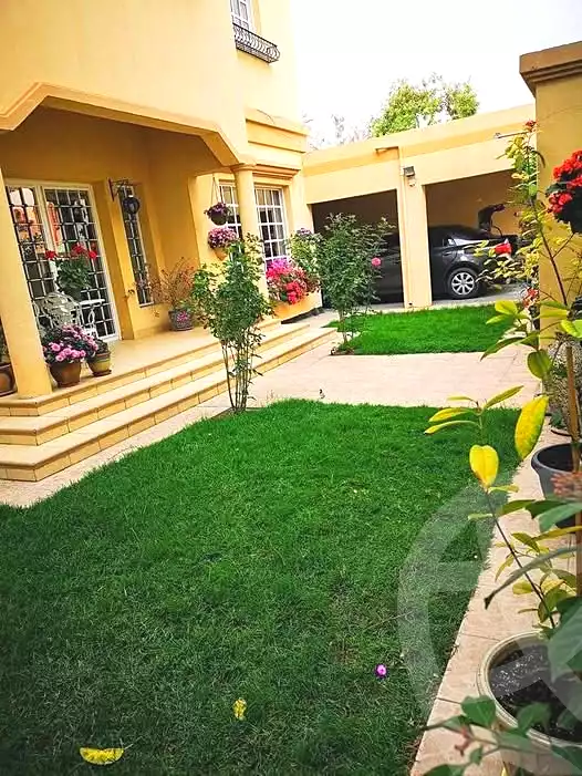 https://aqarmap.com.eg/en/listing/6839092-for-sale-cairo-new-cairo-compounds-sarai-club-views-sarai-compound