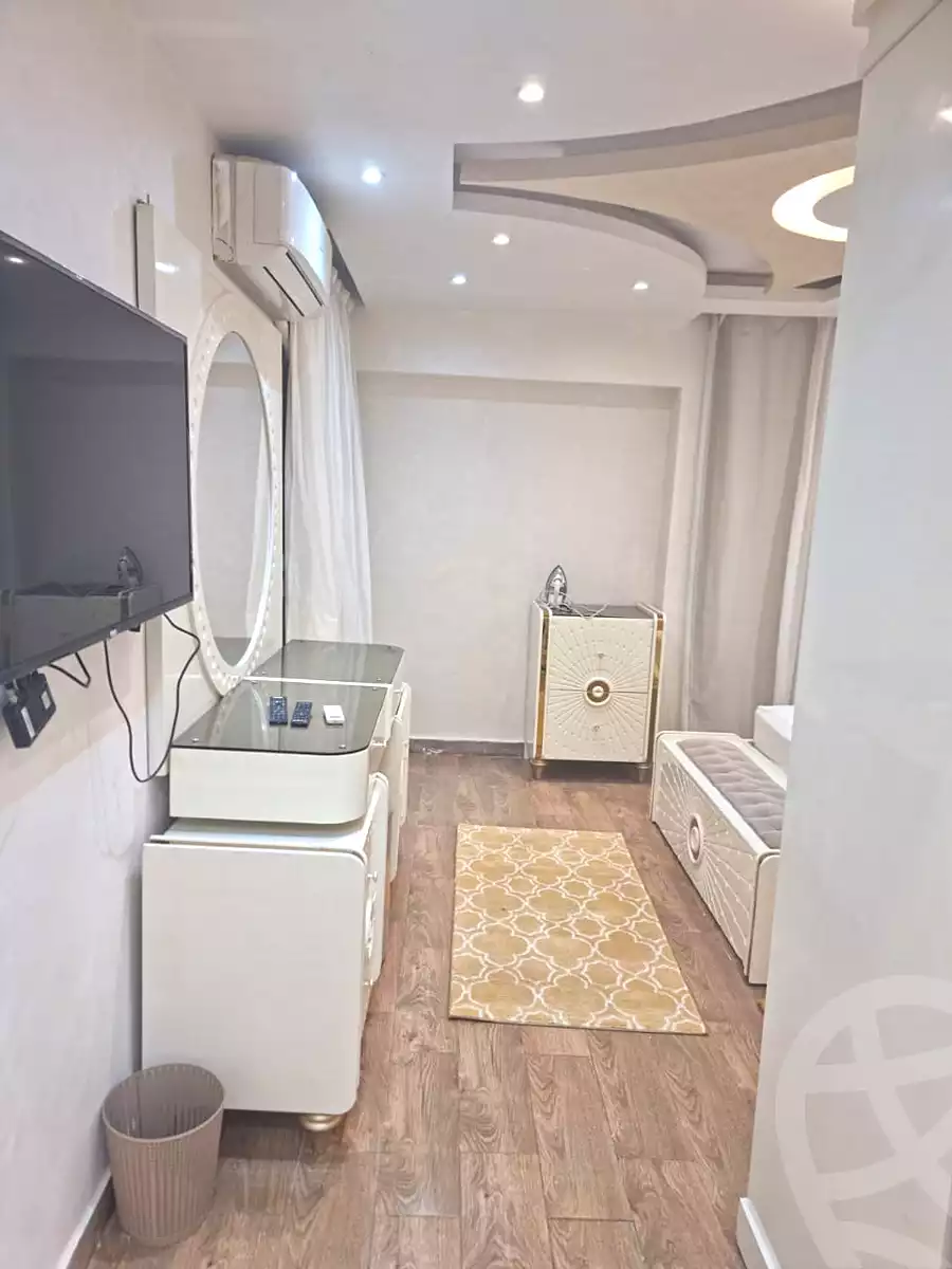 https://aqarmap.com.eg/en/listing/6839301-for-rent-cairo-el-sheikh-zayed-city-compounds-jn-zyd
