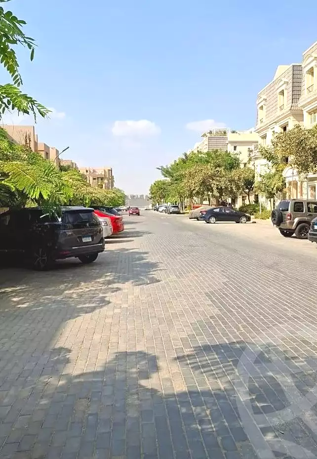 https://aqarmap.com.eg/ar/listing/6839396-for-sale-cairo-6th-of-october-compounds-rayos