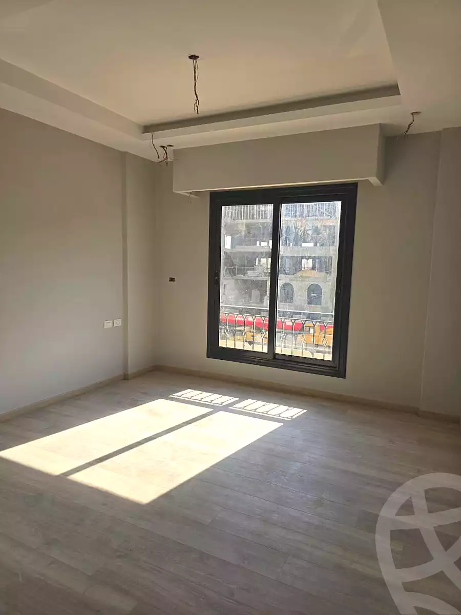 https://aqarmap.com.eg/en/listing/6839497-for-sale-cairo-el-sheikh-zayed-city-compounds-kmbwnd-fyldj-wyst-dr-llttwyr