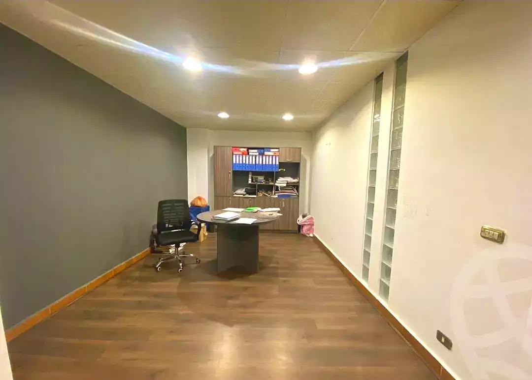 https://aqarmap.com.eg/ar/listing/6839595-for-rent-alexandria-ganaklis