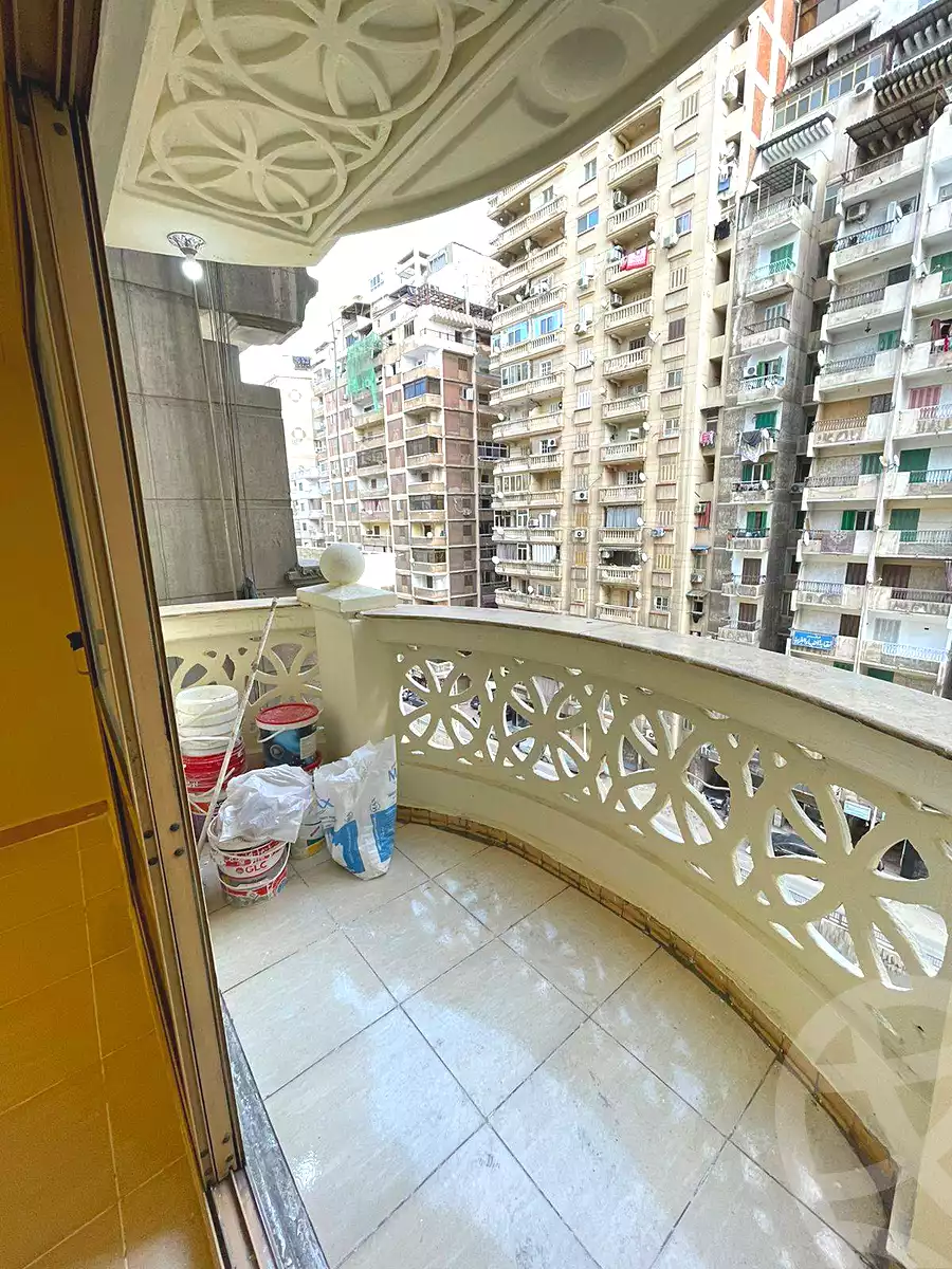 https://aqarmap.com.eg/ar/listing/6839845-for-sale-alexandria-sydy-bshr-sydy-bshr-bhry-gamal-abd-el-nasir-st